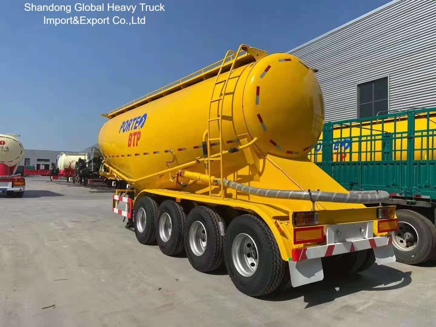 4-Axis Cement Bulker Trailer 40-80t Kapasitas ECE CE Bersertifikat