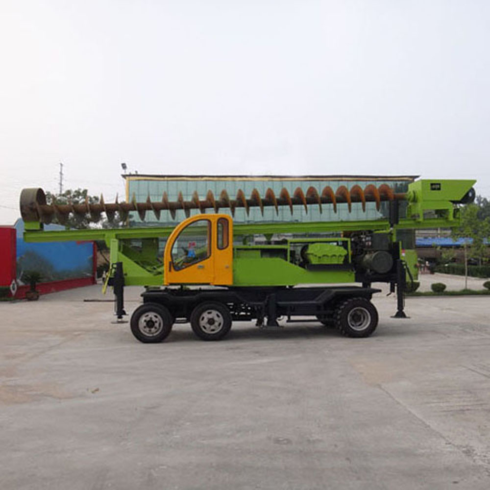 6-10m Wheeled Spiral Pile Drilling Machine Dengan 360 ° Rotary Angle 8.45m Stud Tinggi ZMZ360