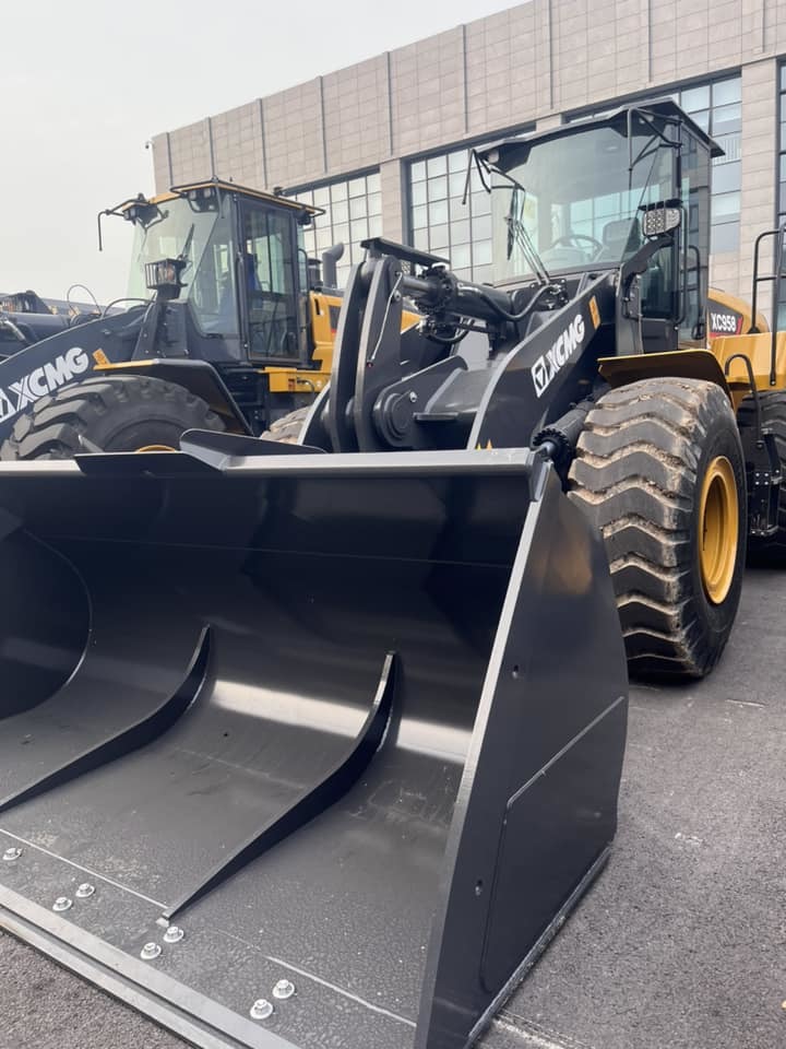XCMG XC958 5,8 -6 ton Kelas Wheel Loader dengan 162kw Rated Power dan 1,9 Cbm Bucket Capacity