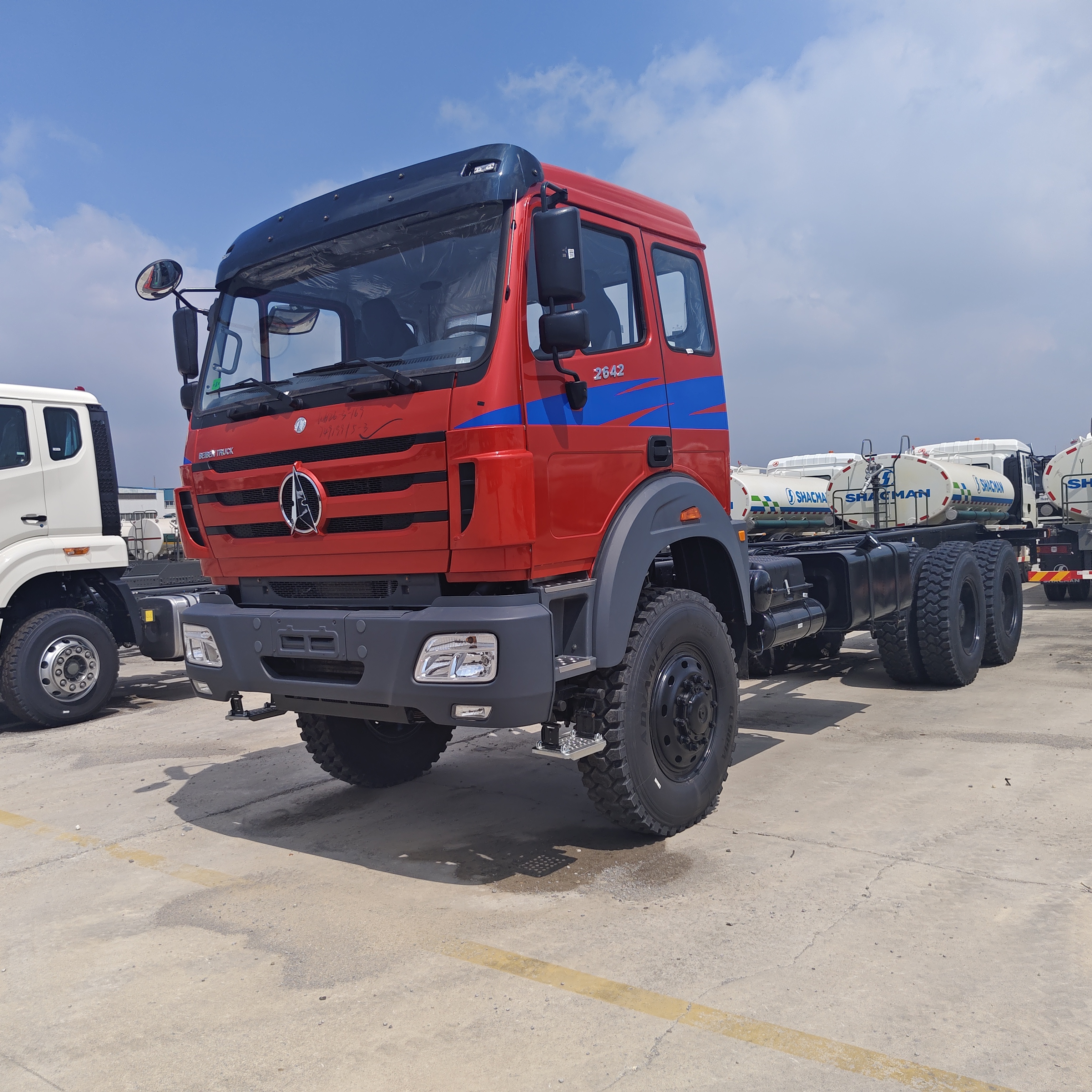 BEIBEN 2648 6×4 Heavy Duty Traktor Truck dengan 480HP WEICHAI Engine dan Mercedes-Benz Technology Chassis