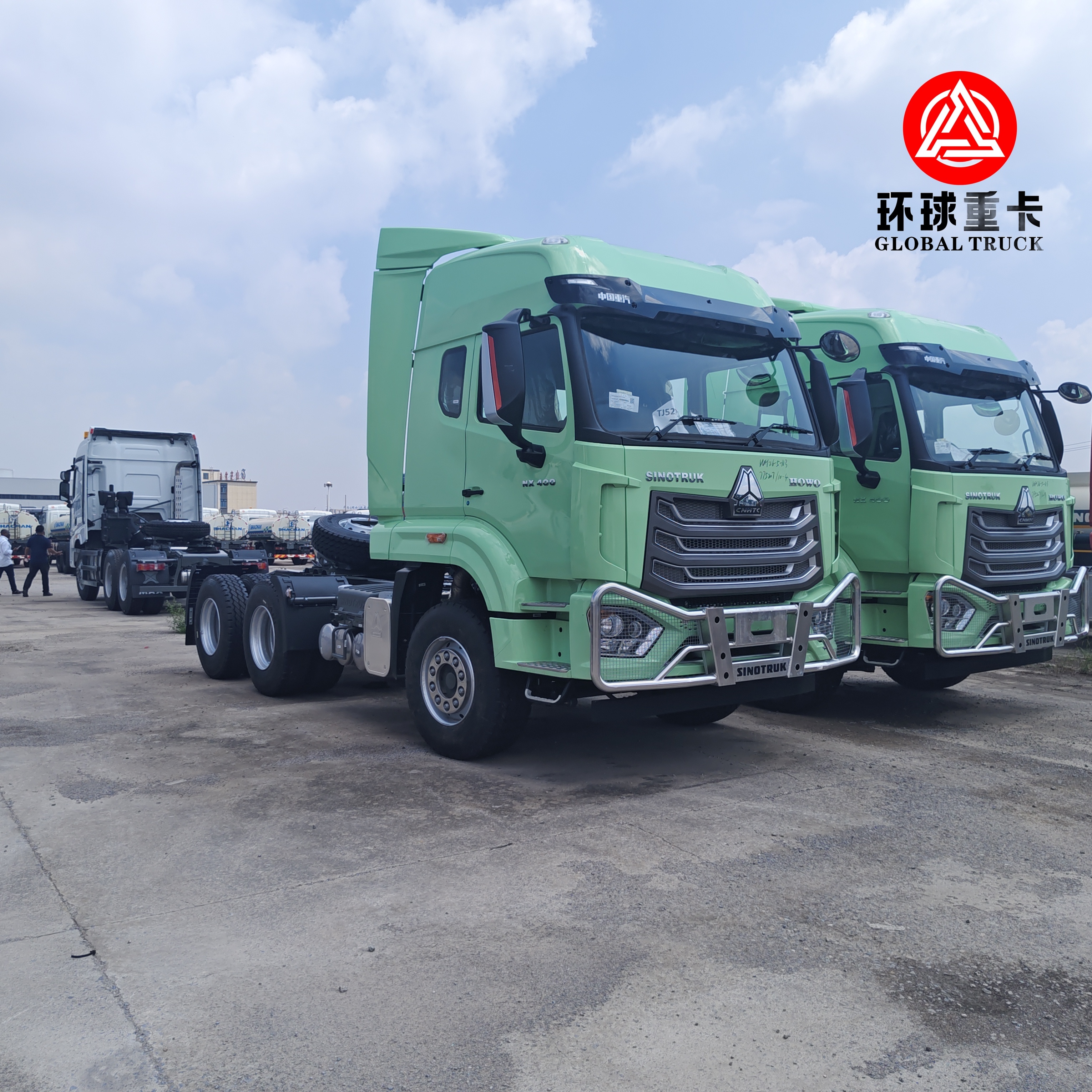 Camion Tracteur HOWO NX 6×4 – Tracteur Routier SINOTRUK Haute Performance pour le Transport de Marchandises