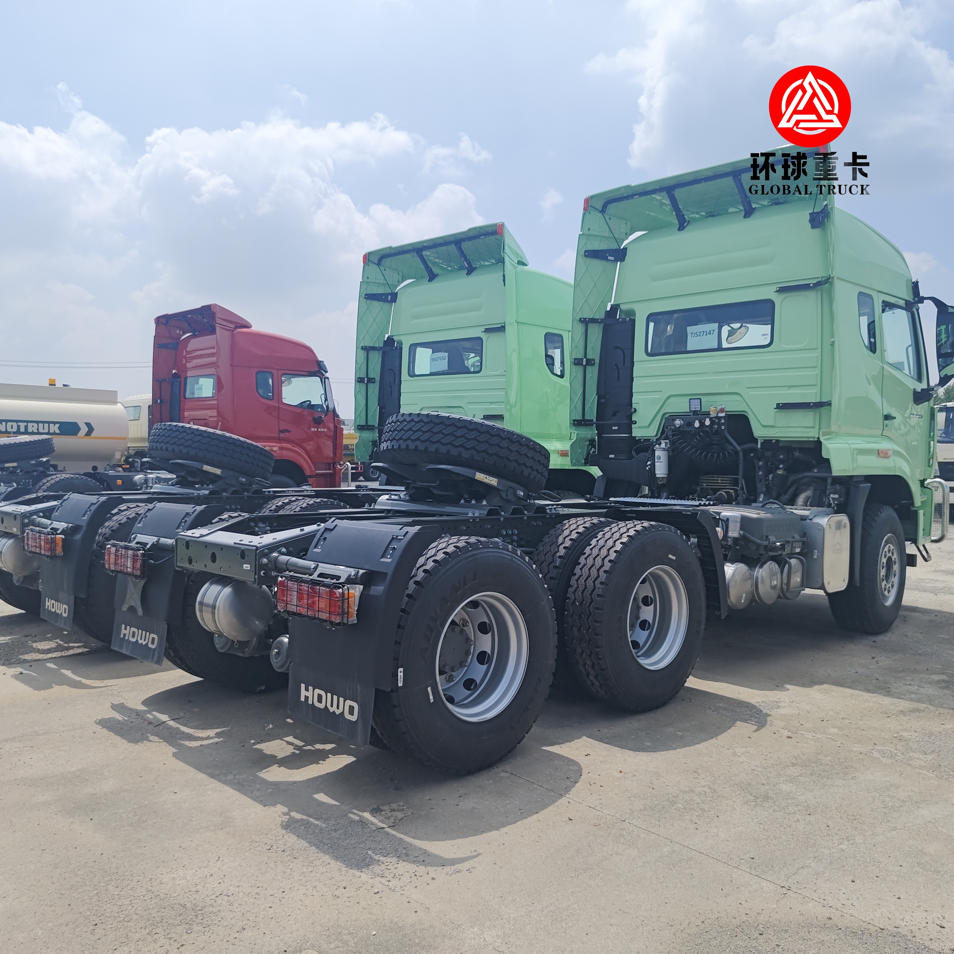 Truk Traktor Tugas Berat Sinotruk HOWO NX 430HP 6x4 Drive Prime Mover Baru untuk Pasar Afrika