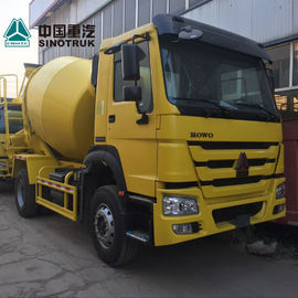 Peralatan Konstruksi Beton Kuning 6x4 8m3. Truk Pengaduk Beton Dengan Pompa